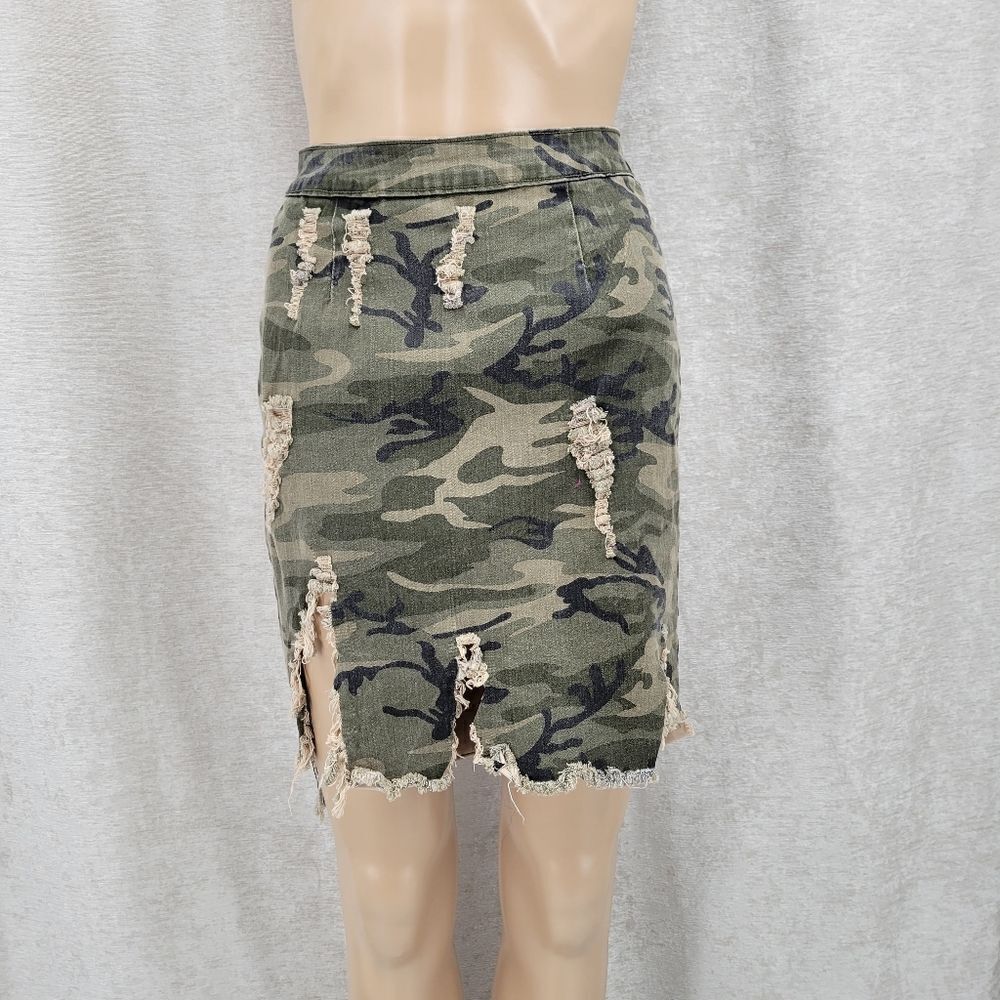 Vibrant Distressed Camo Mini Skirt Vintage Y2K Fringe Detail Bodycon